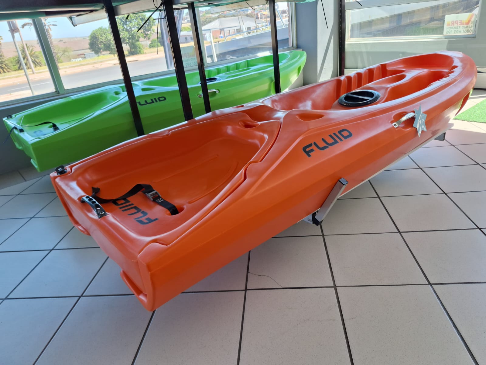 KAYAKS - Image 9