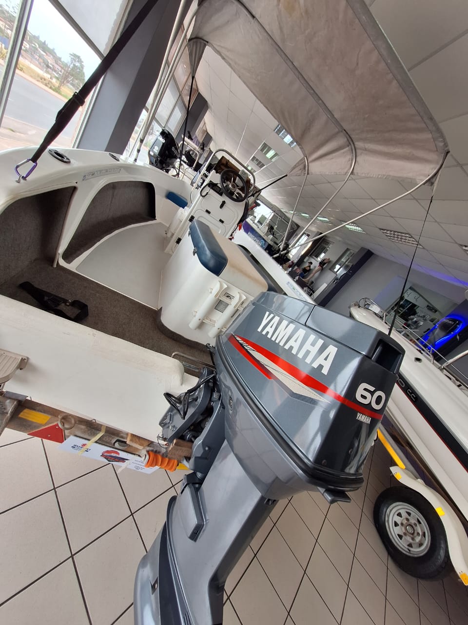 465 Explorer 60HP Yamaha 2-Stroke - Image 4