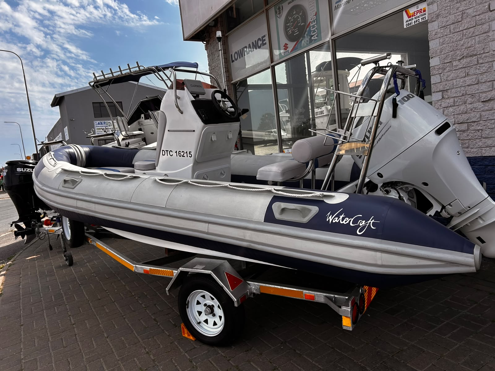 510 FALCON ON GALV TRAILER WITH DF100BTL SUZUKI 4-STROKE - Image 2