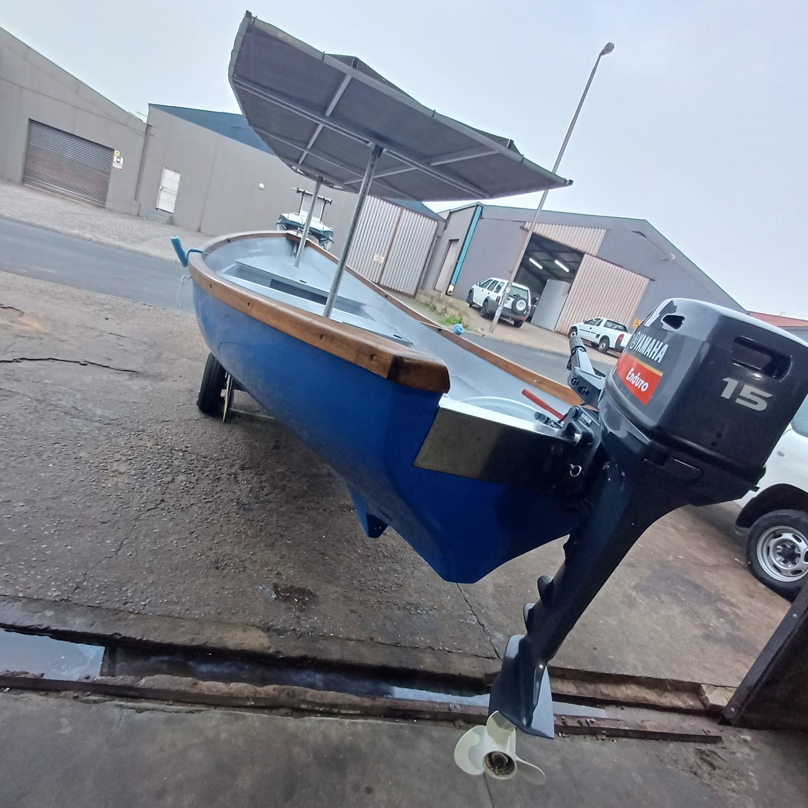 6M LELLO BOAT ON TRAILER WITH 15HP YAMAHA ENDURO - Image 2